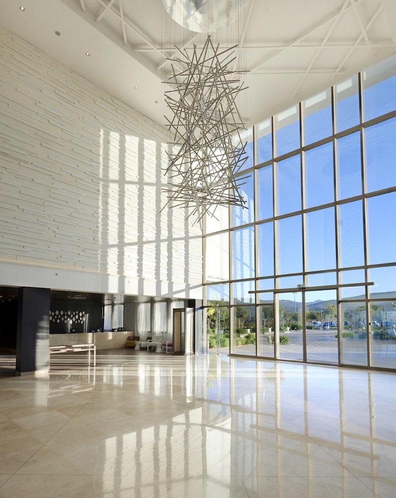하얏트 플레이스 타가주트 베이 호텔 외부 사진 Interior of the hotel